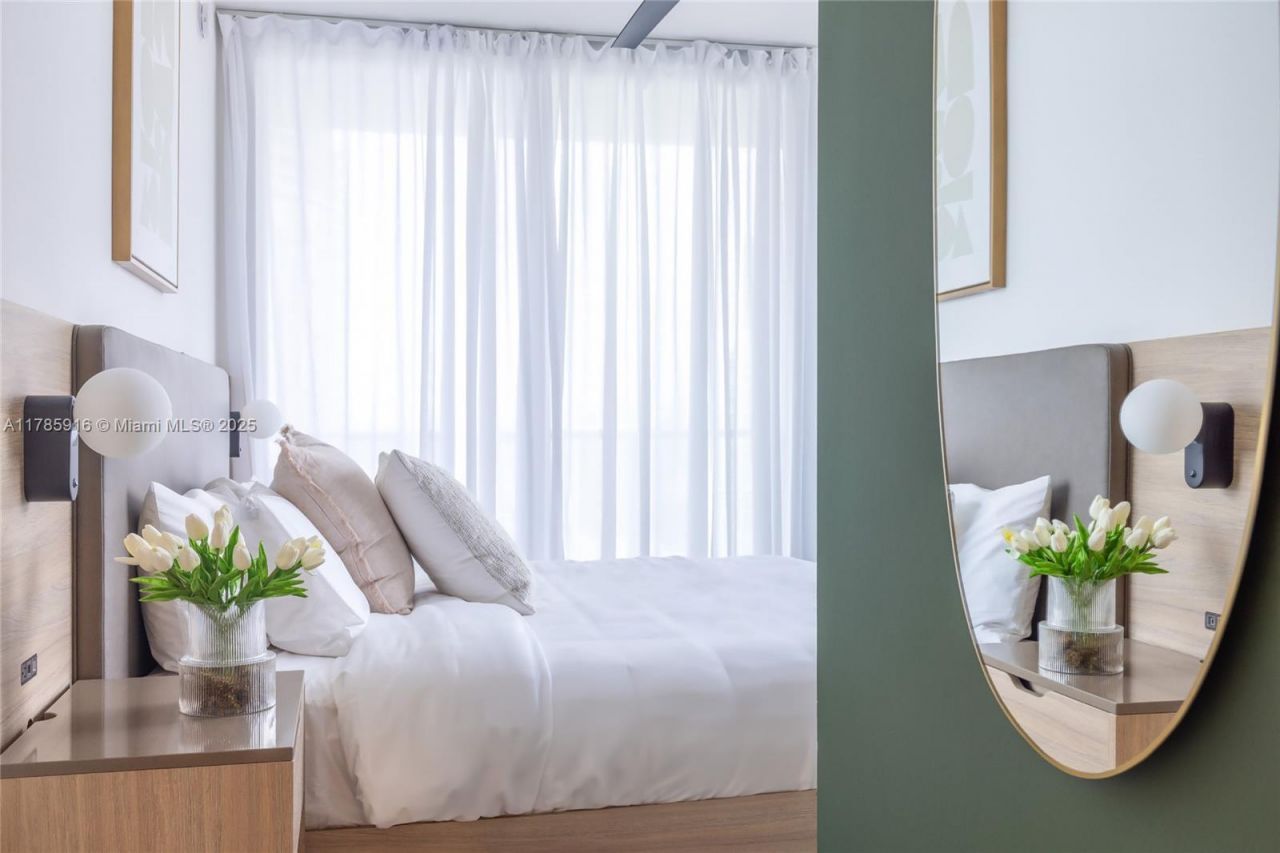 159 NE 6th St, Unit 3701, Miami, FL 33132 Photo