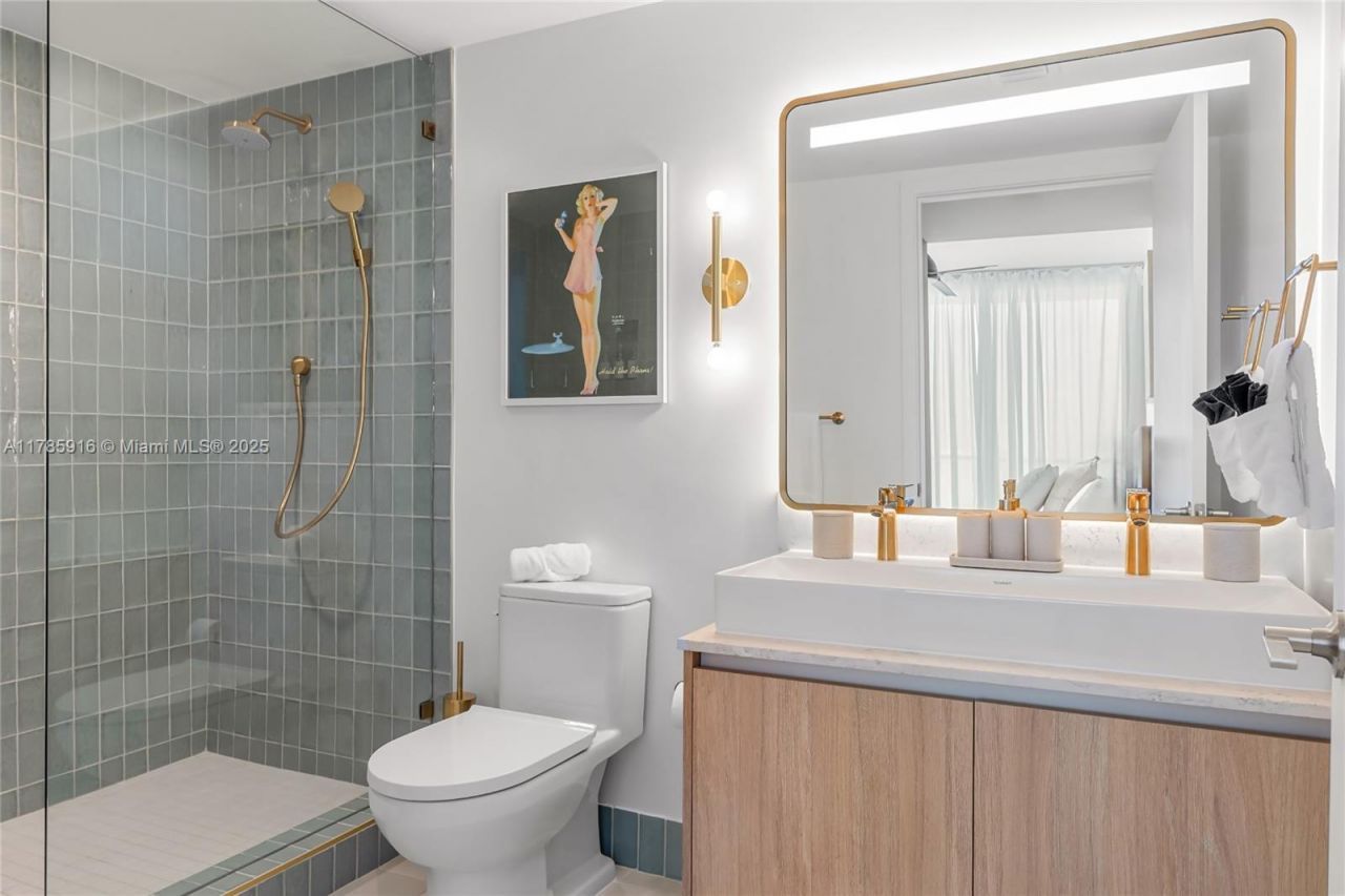 159 NE 6th St, Unit 3701, Miami, FL 33132 Photo