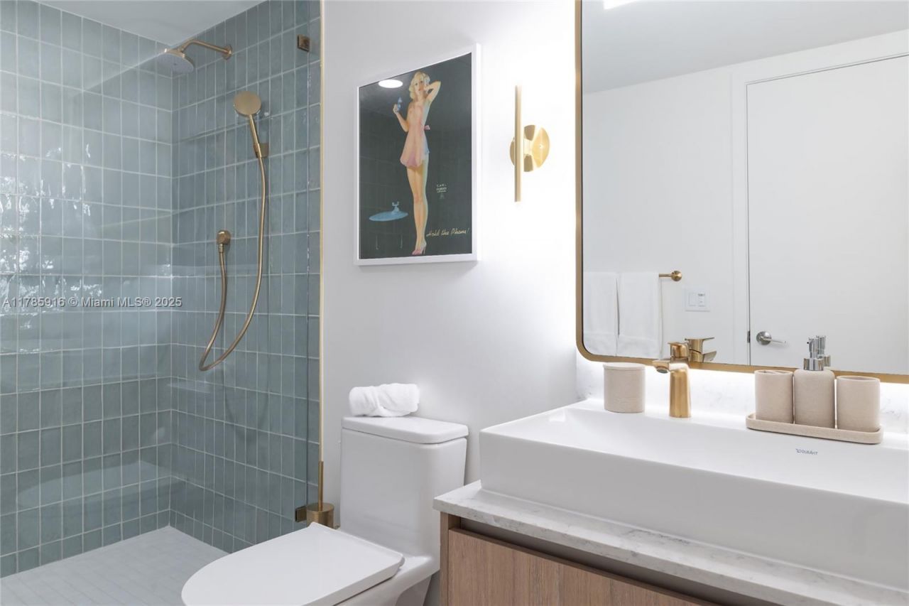 159 NE 6th St, Unit 3701, Miami, FL 33132 Photo