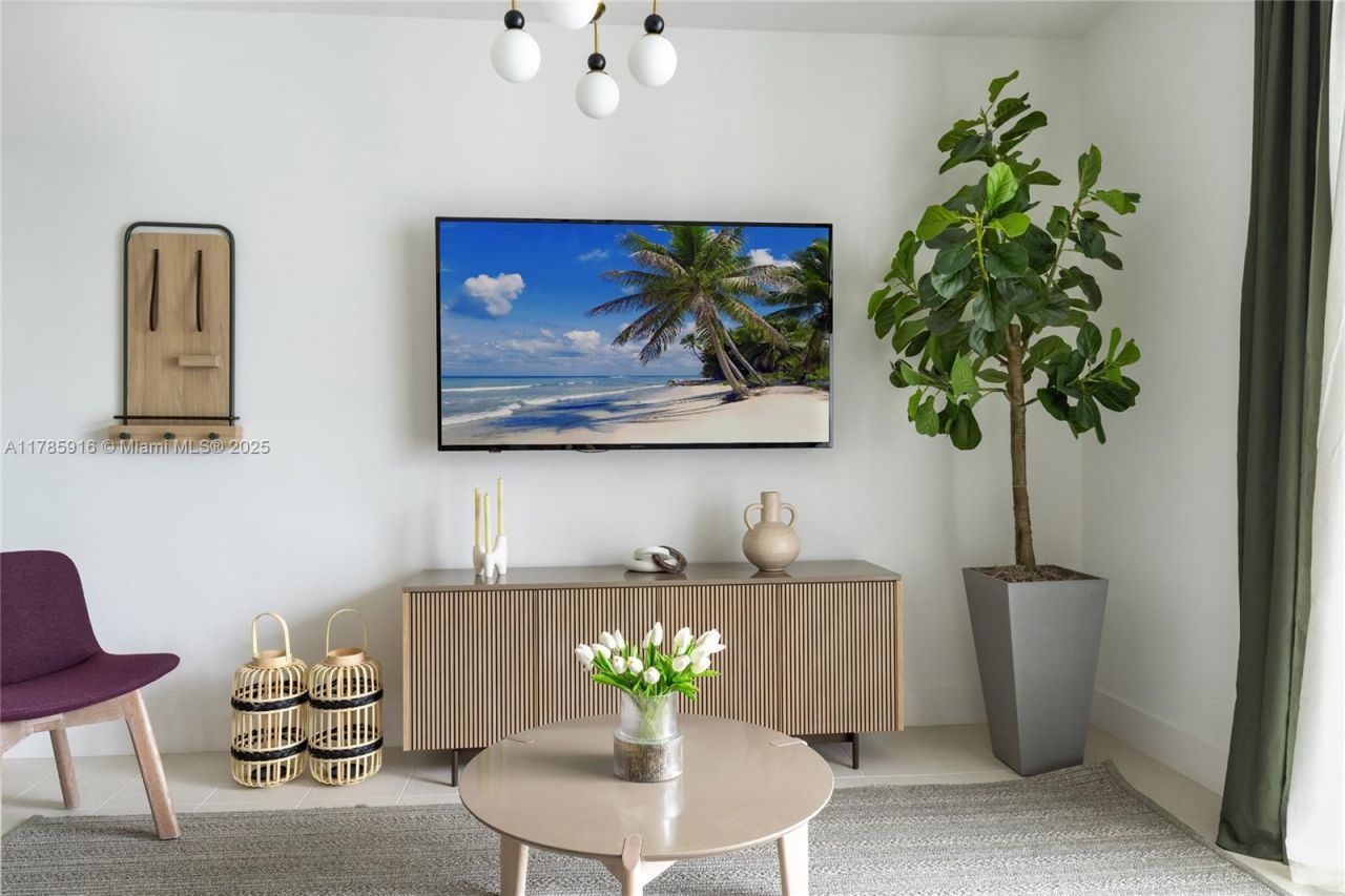 159 NE 6th St, Unit 3701, Miami, FL 33132 Photo