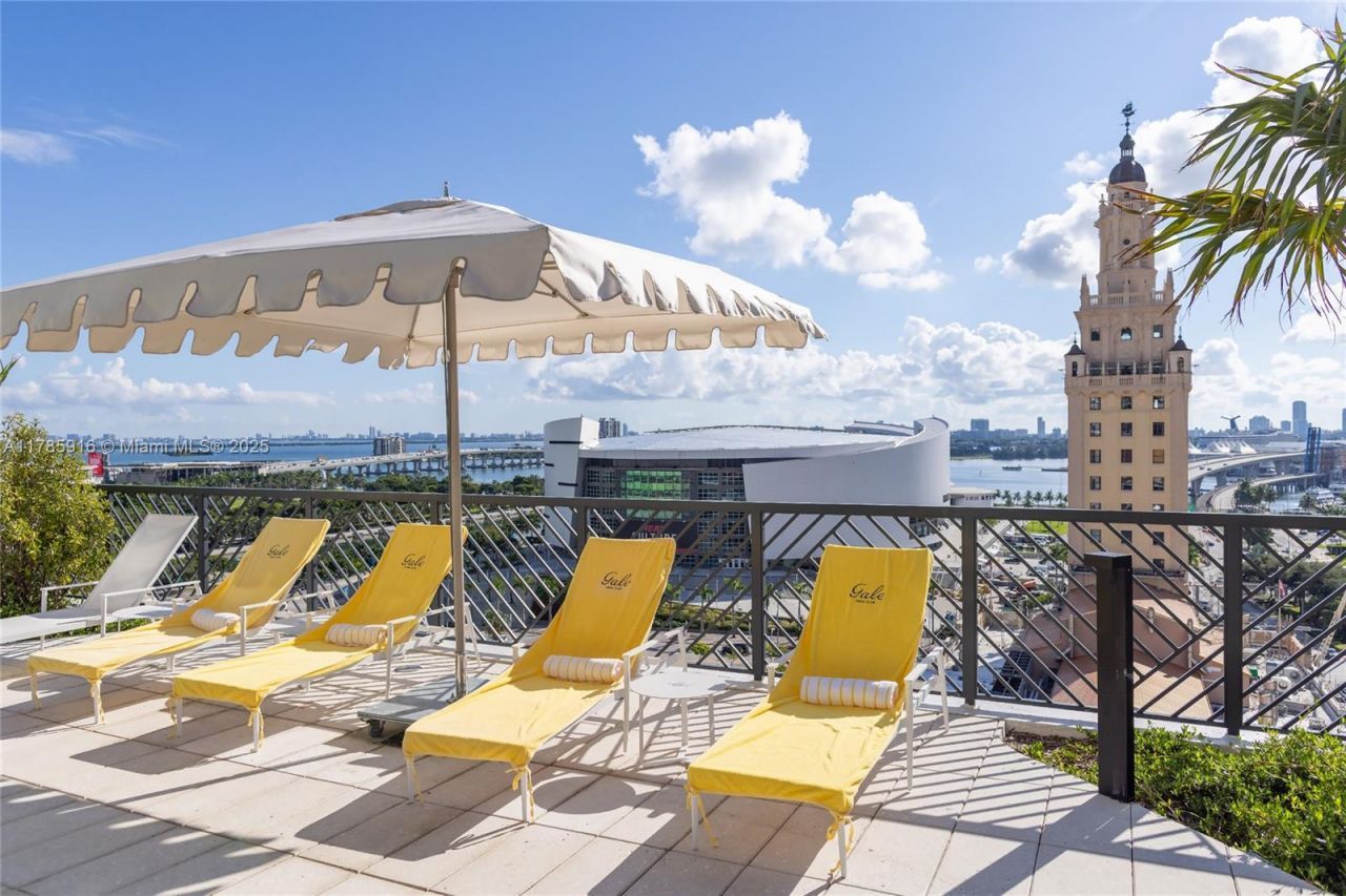 159 NE 6th St, Unit 3701, Miami, FL 33132 Photo