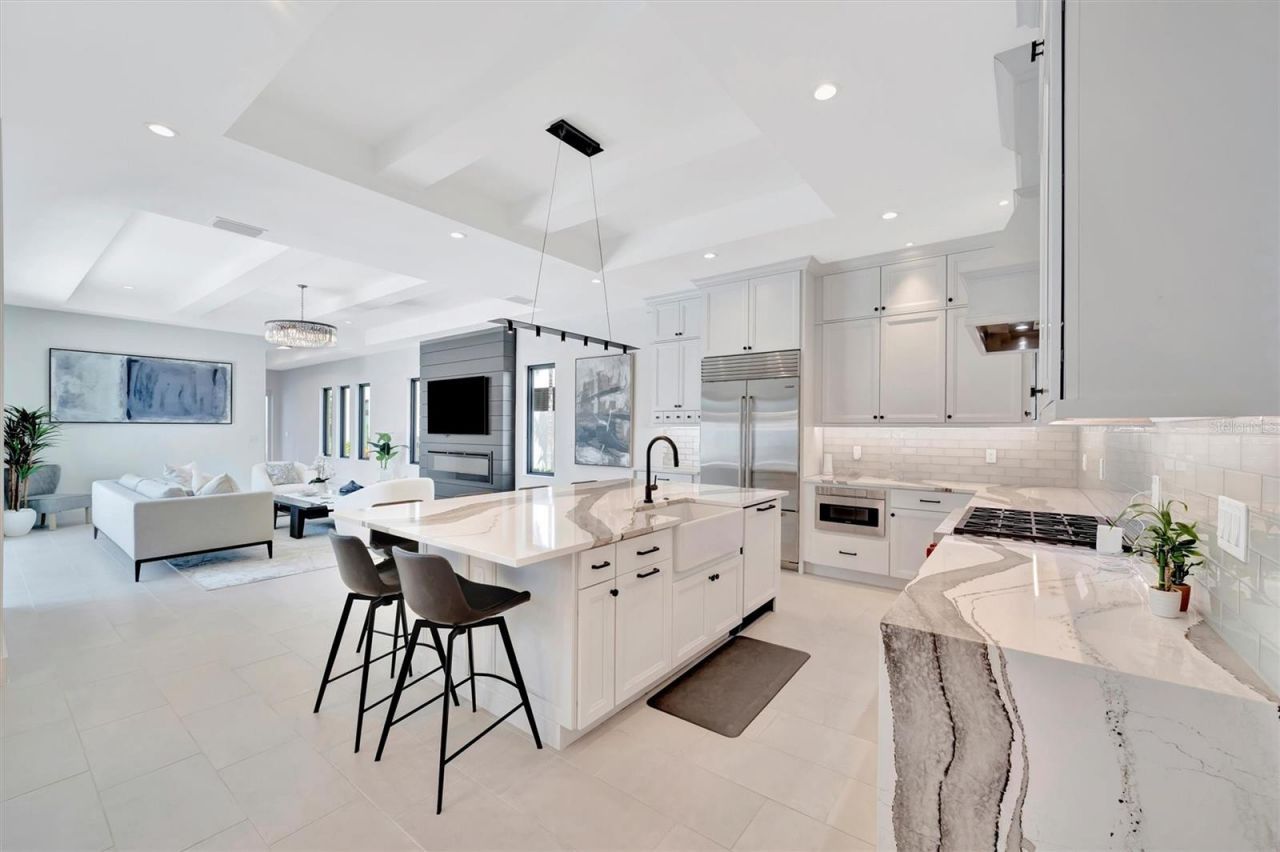 5939 Redbay Boulevard, Bradenton, FL 34210 Photo