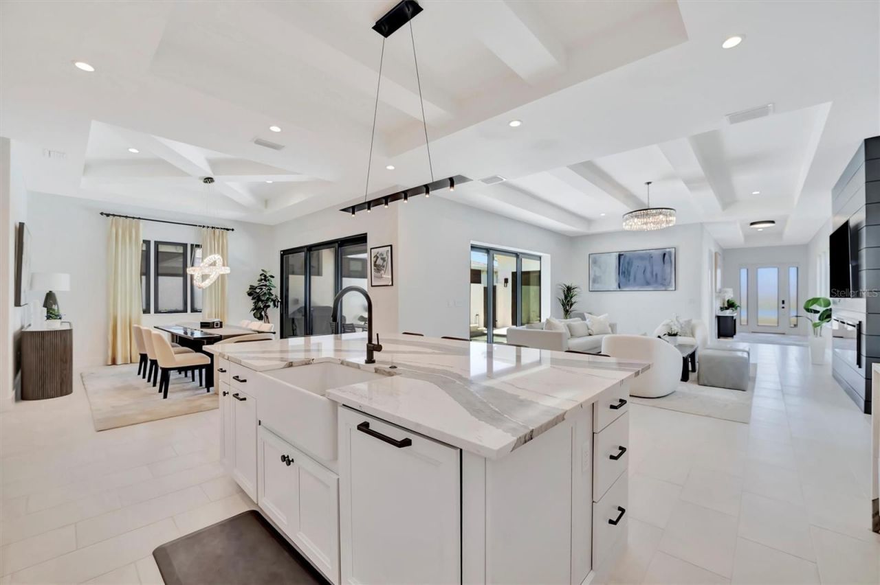 5939 Redbay Boulevard, Bradenton, FL 34210 Photo