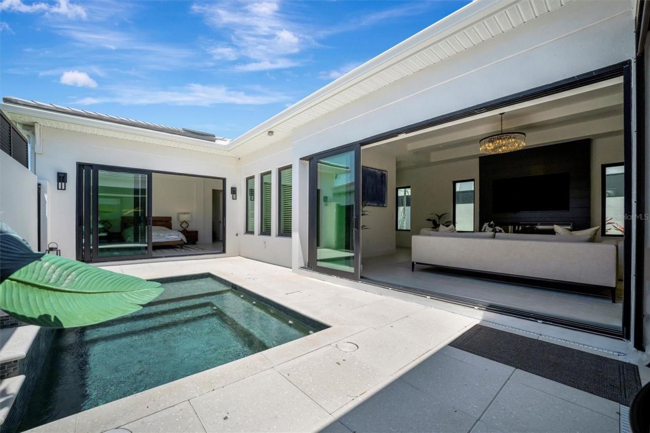 5939 Redbay Boulevard, Bradenton, FL 34210 Photo