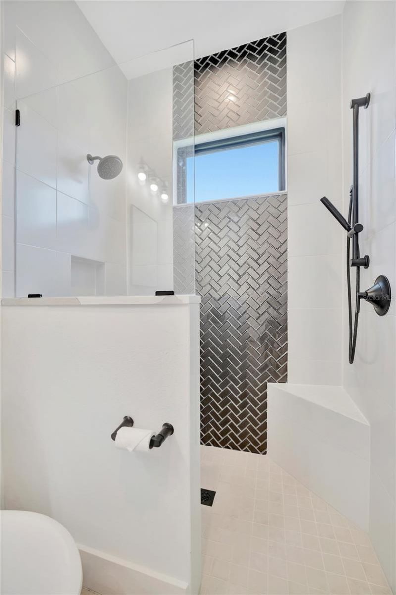 5939 Redbay Boulevard, Bradenton, FL 34210 Photo