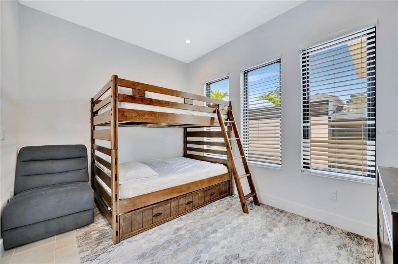 5939 Redbay Boulevard, Bradenton, FL 34210 Photo