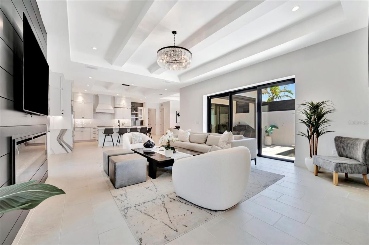 5939 Redbay Boulevard, Bradenton, FL 34210 Photo