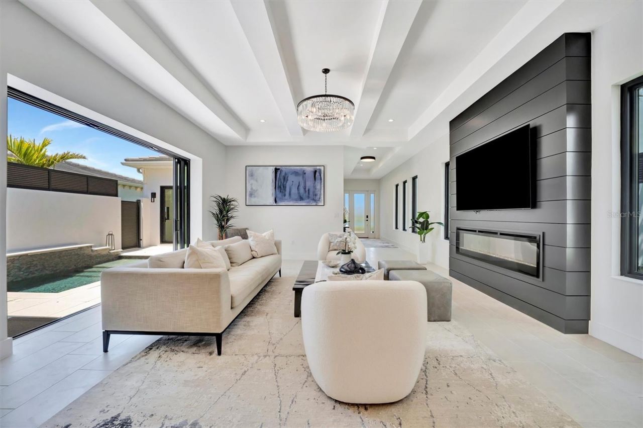 5939 Redbay Boulevard, Bradenton, FL 34210 Photo