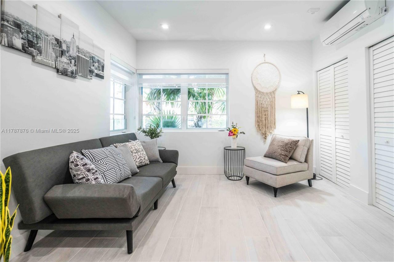 960 Jefferson Ave, Miami Beach, FL 33139 Photo