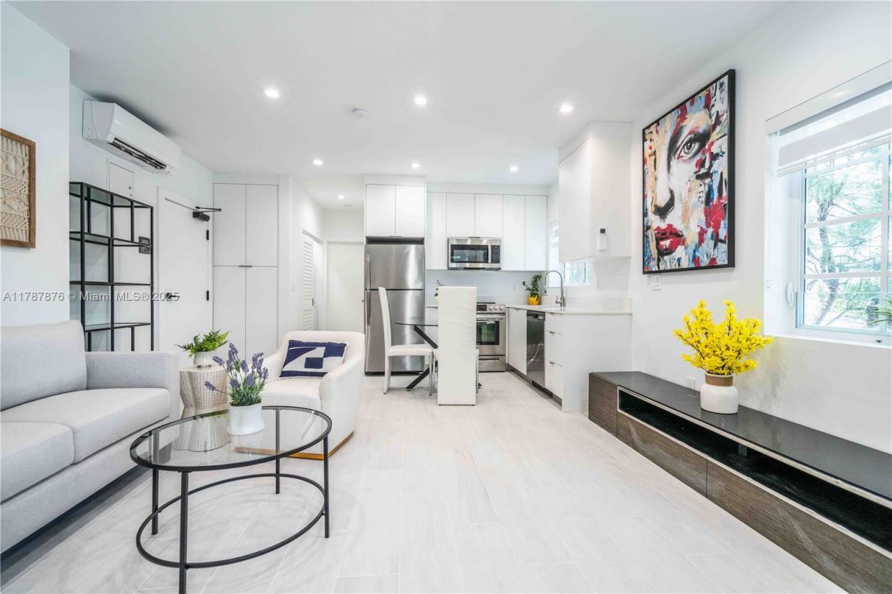 960 Jefferson Ave, Miami Beach, FL 33139 Photo