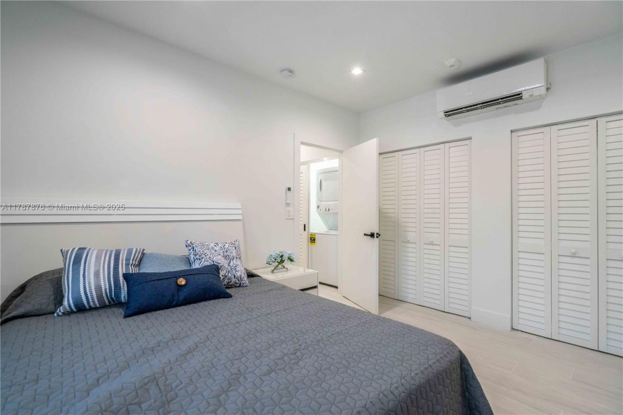 960 Jefferson Ave, Miami Beach, FL 33139 Photo