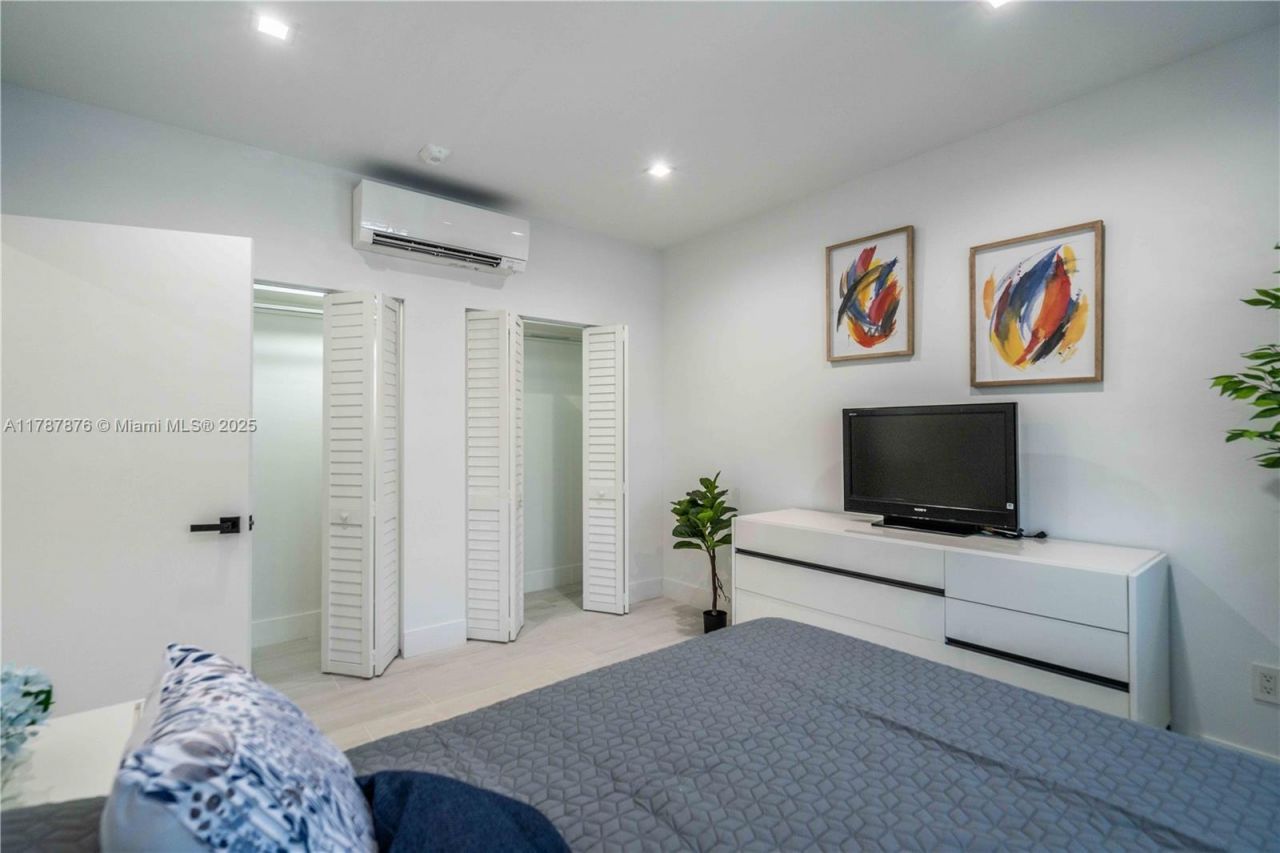 960 Jefferson Ave, Miami Beach, FL 33139 Photo