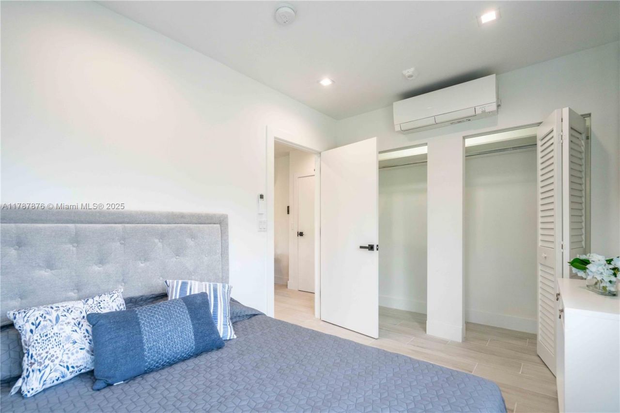 960 Jefferson Ave, Miami Beach, FL 33139 Photo