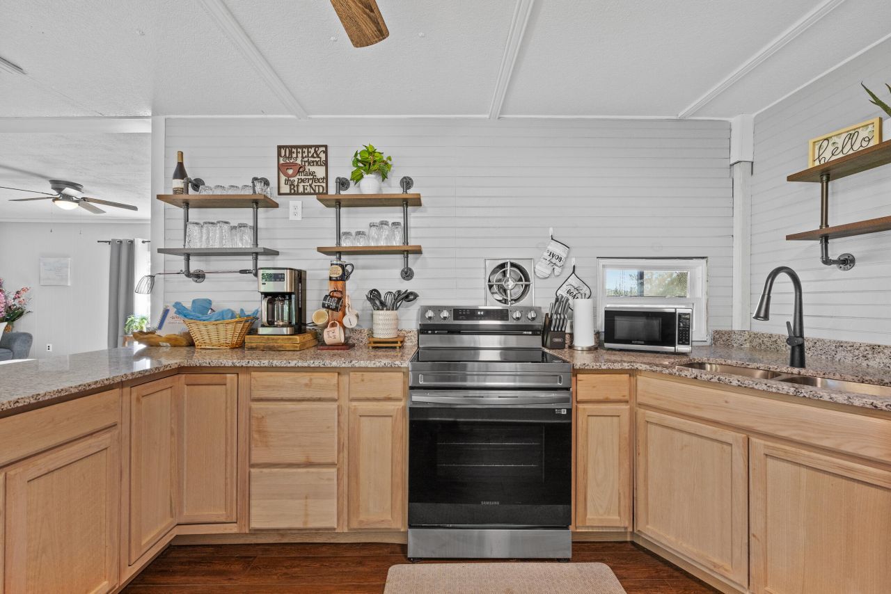 1386 Hobbs Drive Photo 18