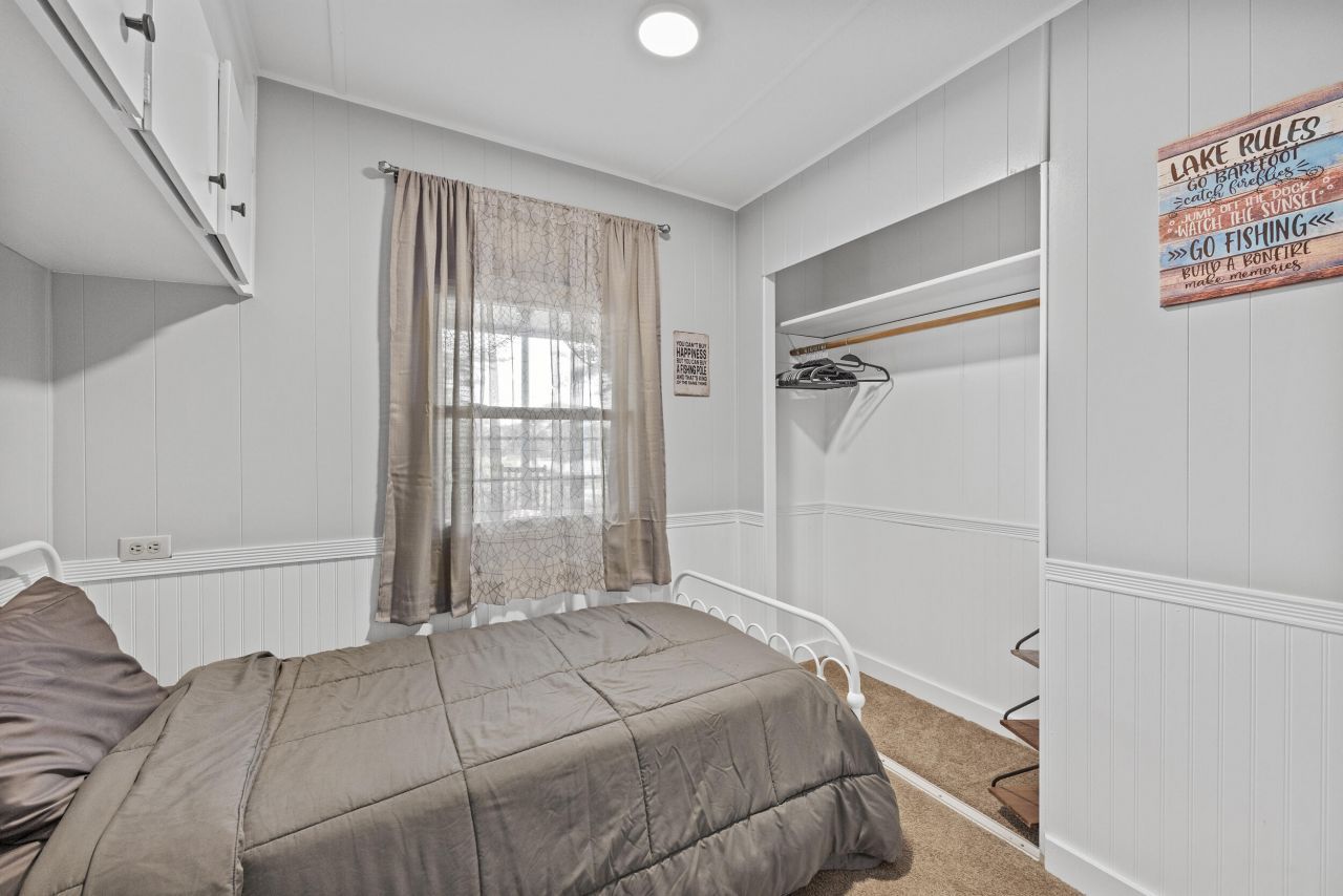 1386 Hobbs Drive Photo 24