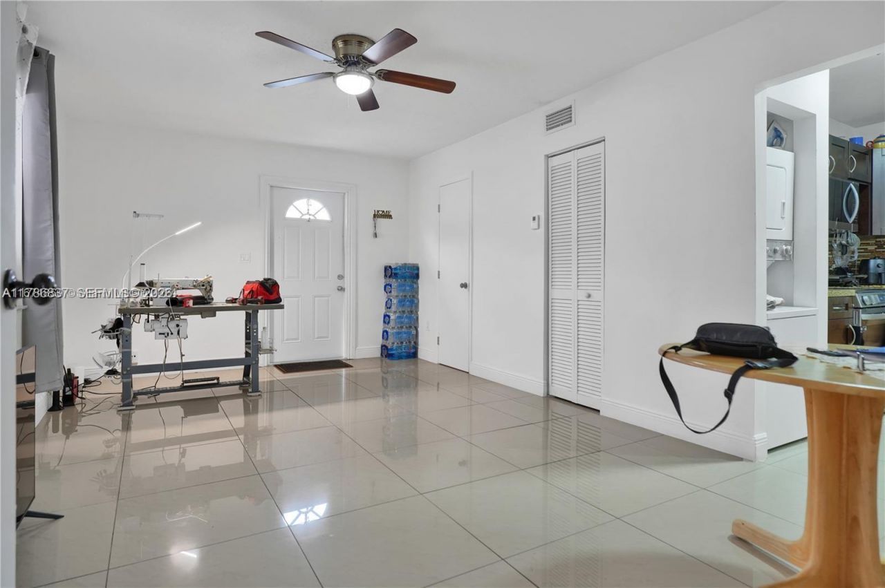 7225 SW 21st St, Miami, FL 33155 Photo