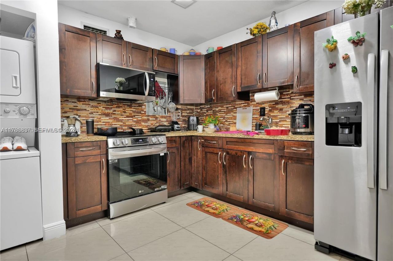 7225 SW 21st St, Miami, FL 33155 Photo