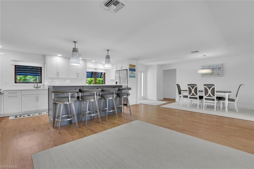 367 Mooring Line Dr, Naples, FL 34102 Photo