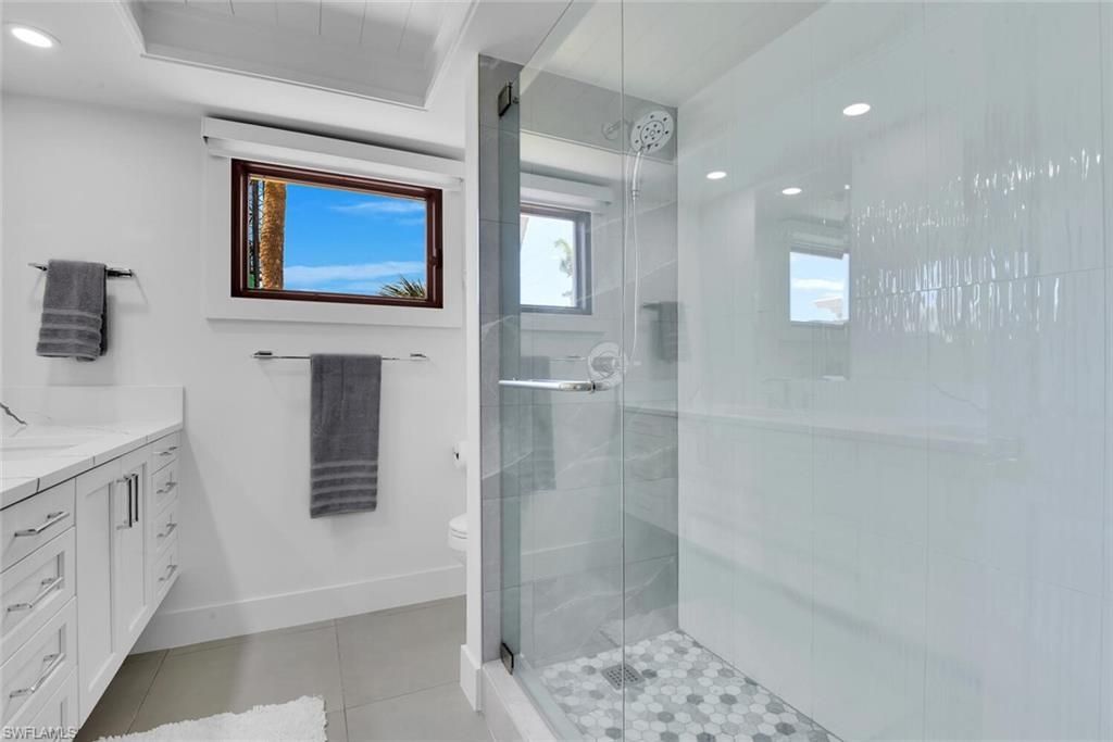 367 Mooring Line Dr, Naples, FL 34102 Photo