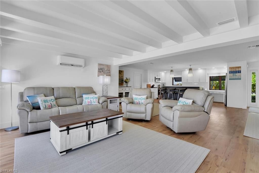 367 Mooring Line Dr, Naples, FL 34102 Photo