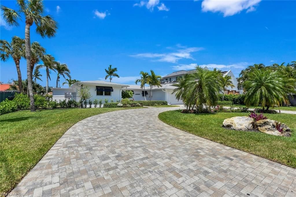 367 Mooring Line Dr, Naples, FL 34102 Photo