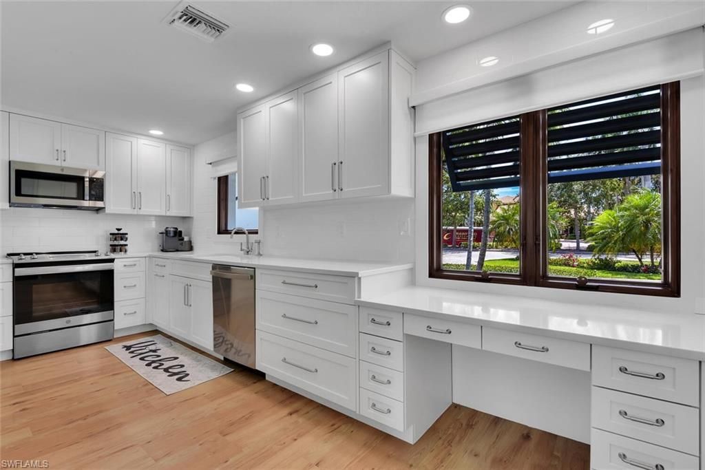 367 Mooring Line Dr, Naples, FL 34102 Photo