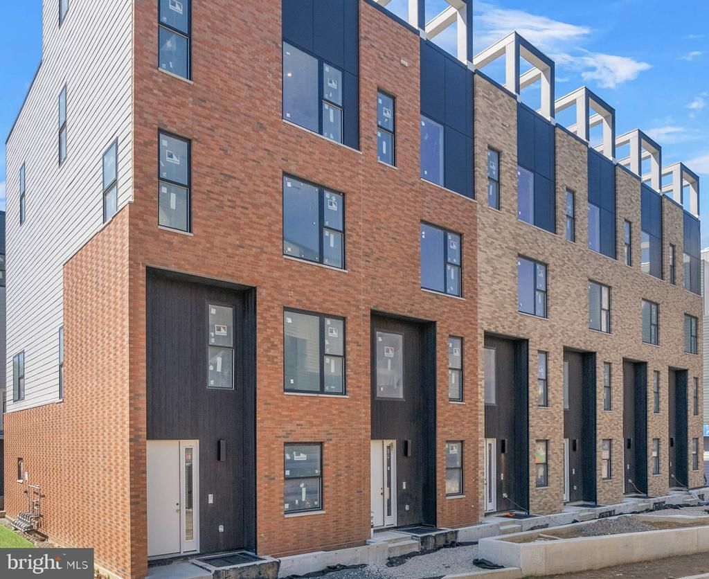 600 Fairmount Avenue, Unit H2 - UPPER, Philadelphia, PA 19123 Main Photo