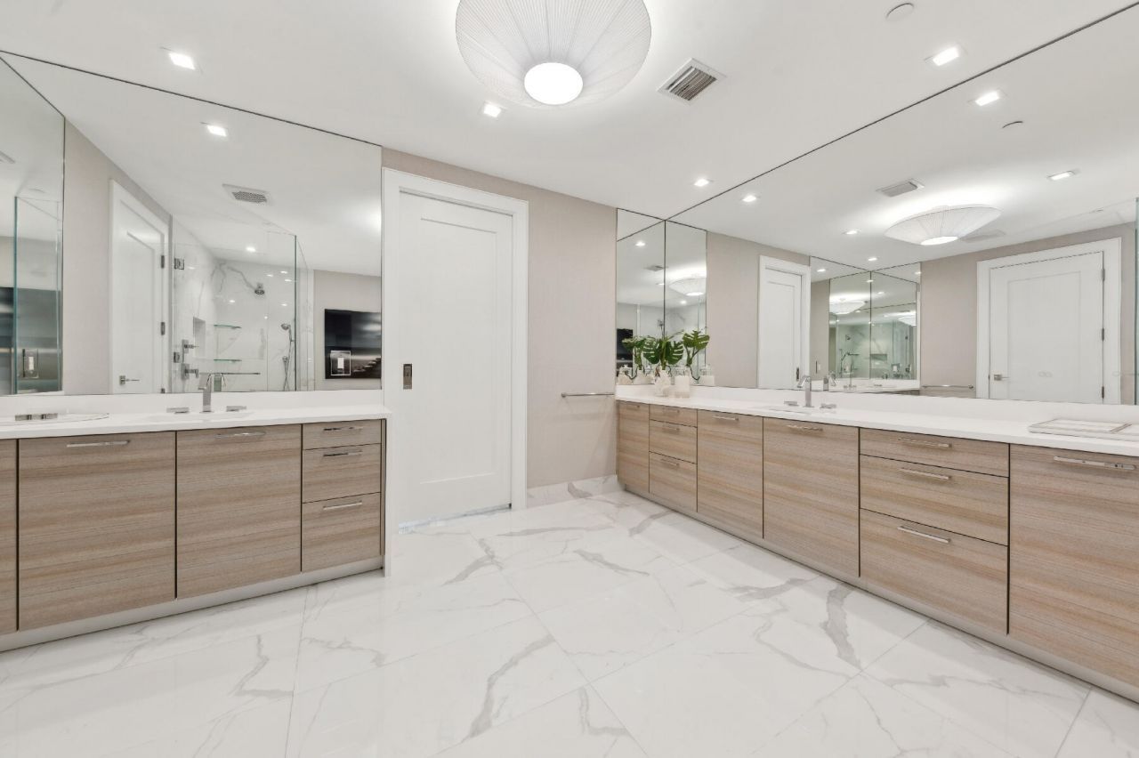 3730 N Ocean Drive, Unit 5c, Singer Island, FL 33404 Photo