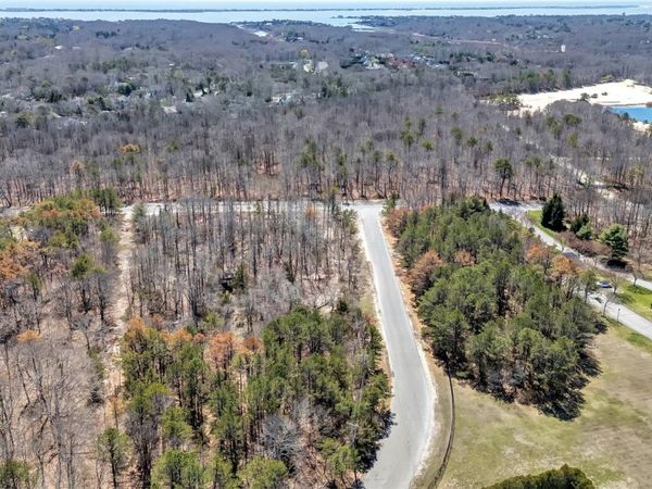 98 Old Country Road, Westhampton, NY 11977