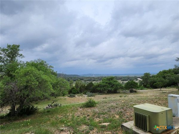 1279 Kings Cove Drive, Canyon Lake, TX 78133
