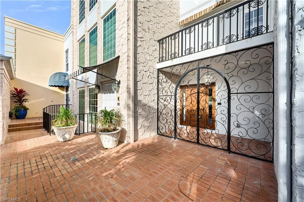 4000 Gulf Shore Blvd N, Unit 1400, Naples, FL 34103 Photo