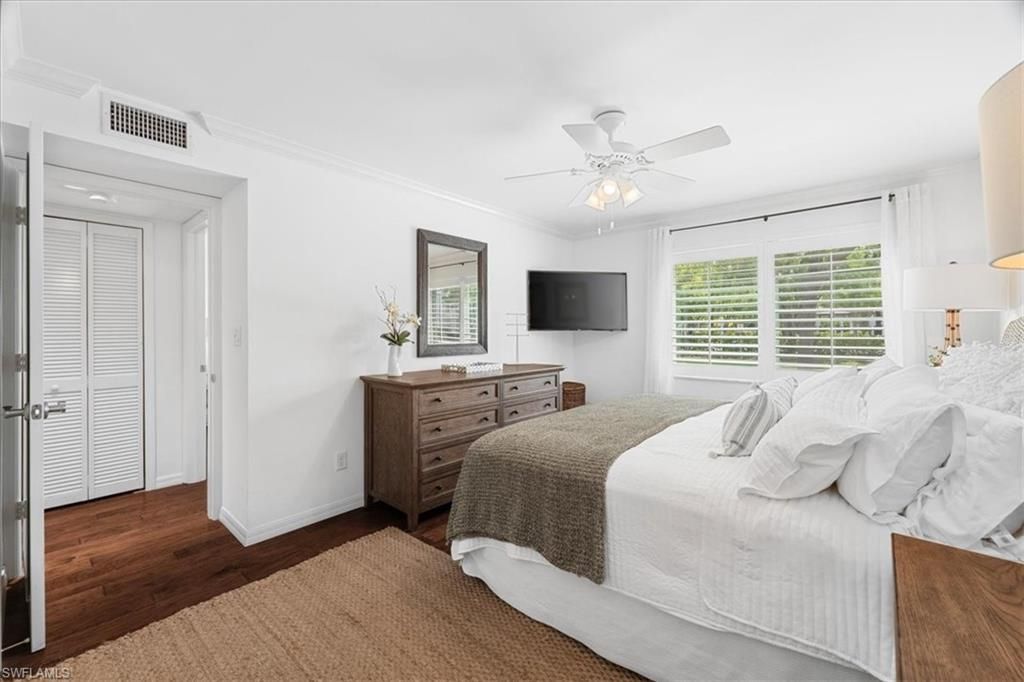 380 4th Ave S, Unit 380, Naples, FL 34102 Photo