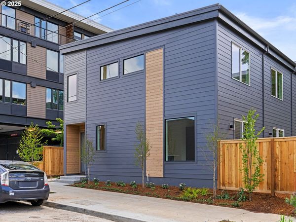 4960 SE Caruthers ST, Unit 6, Portland, OR 97215