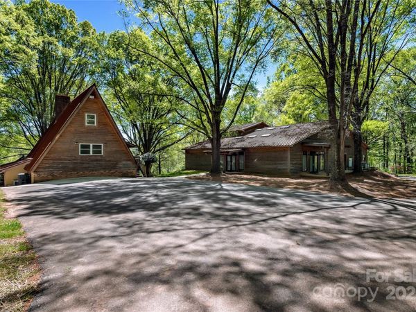 2950 Beroth Road, Pfafftown, NC 27040