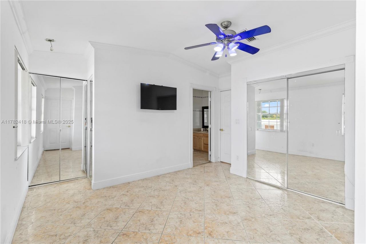 8350 SW 98 Th St, Miami, FL 33156 Photo