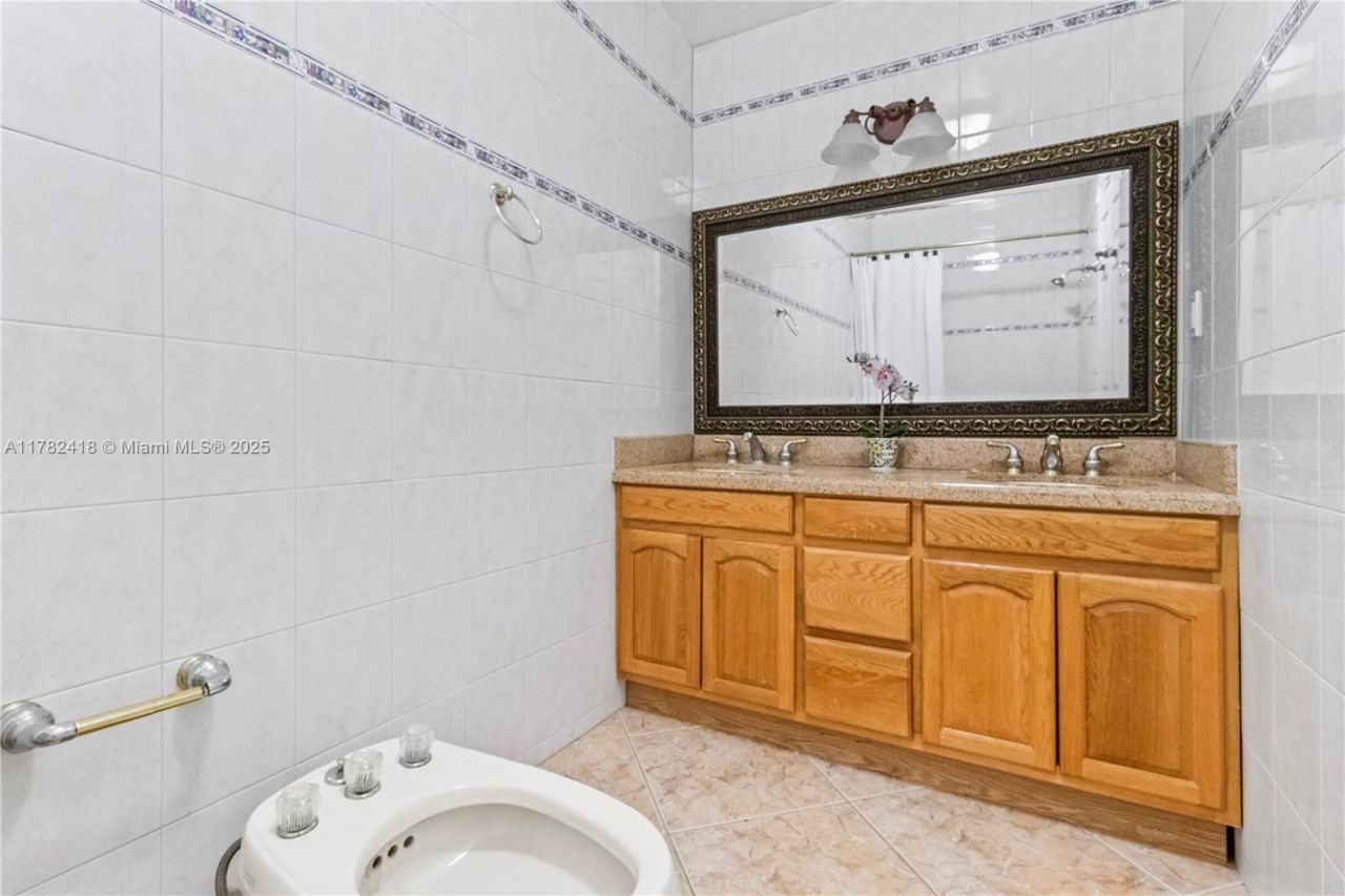 8350 SW 98 Th St, Miami, FL 33156 Photo