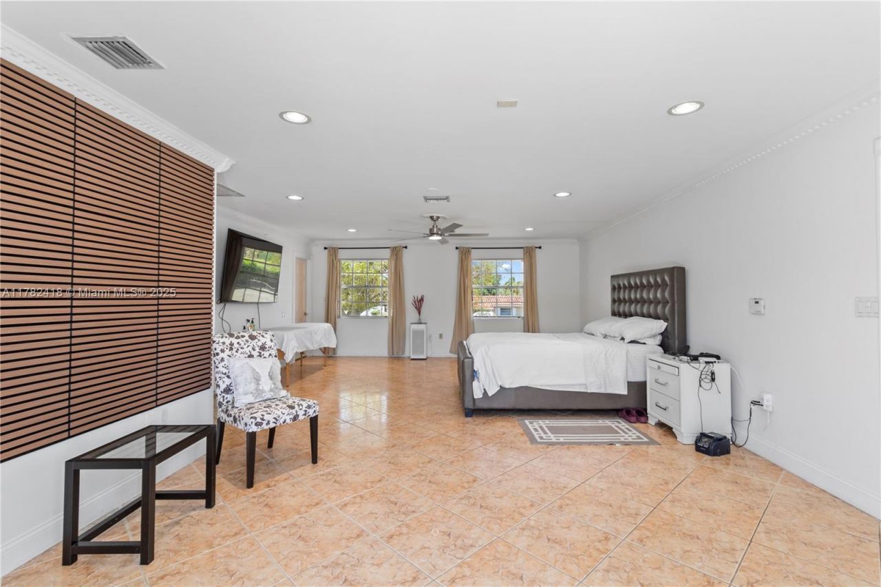 8350 SW 98 Th St, Miami, FL 33156 Photo