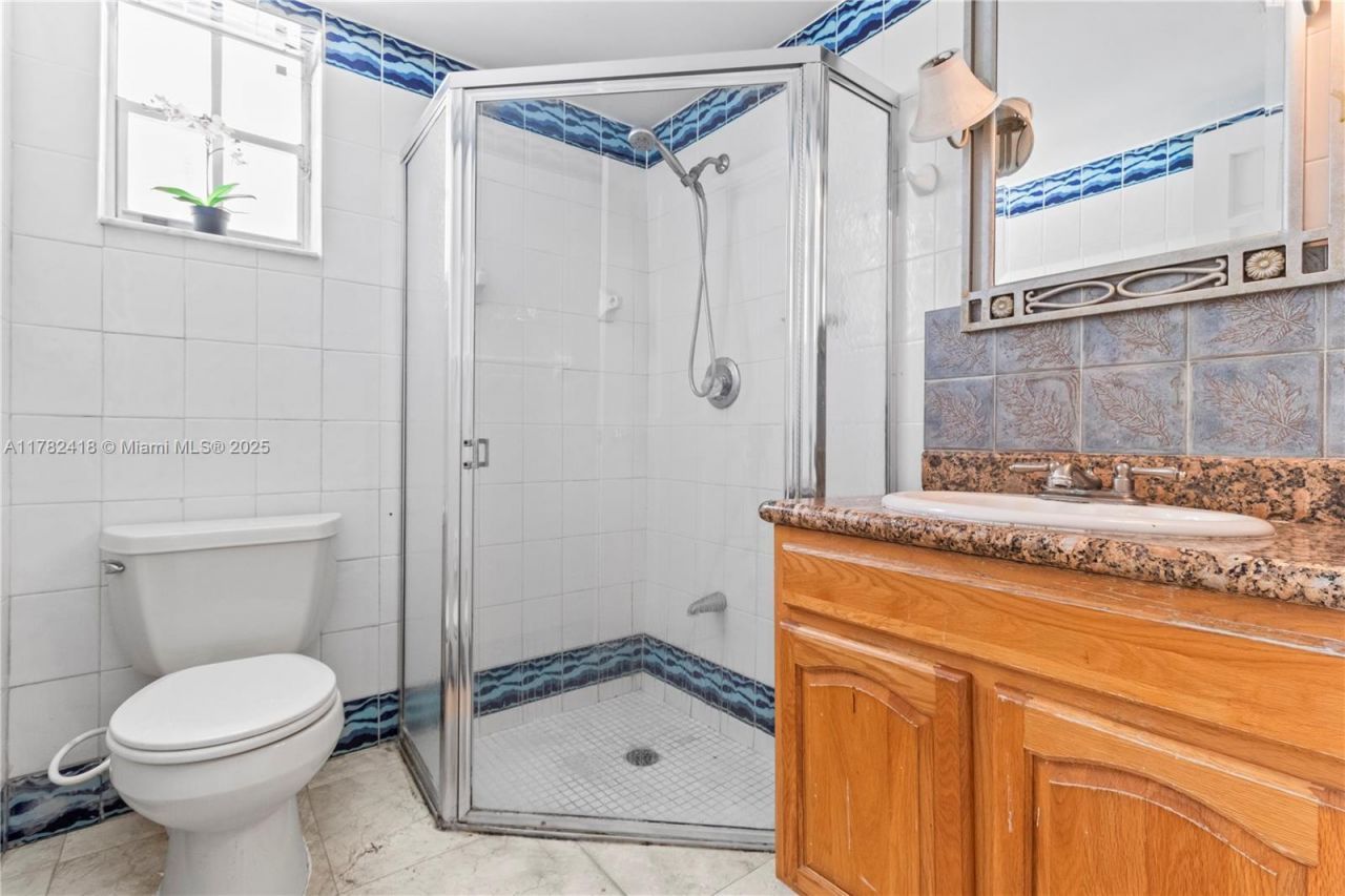 8350 SW 98 Th St, Miami, FL 33156 Photo