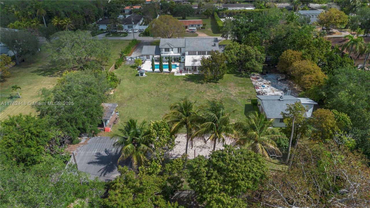 8350 SW 98 Th St, Miami, FL 33156 Photo