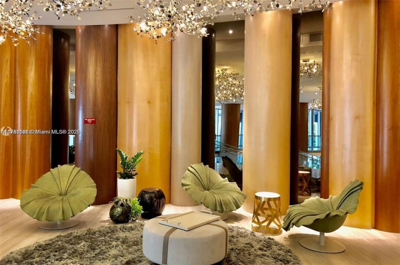 488 NE 18th St, Unit 4905, Miami, FL 33132 Photo