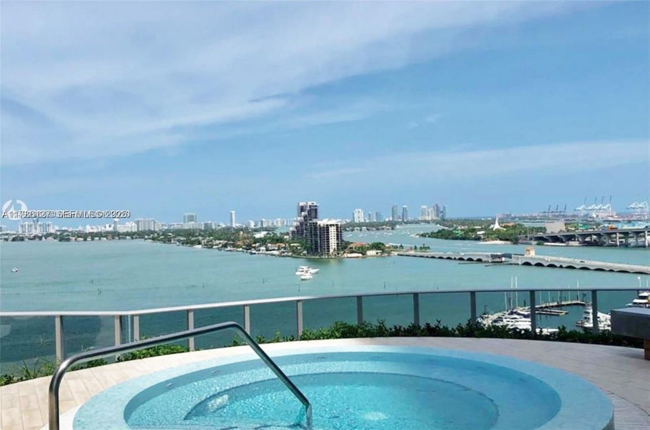 488 NE 18th St, Unit 4905, Miami, FL 33132 Photo