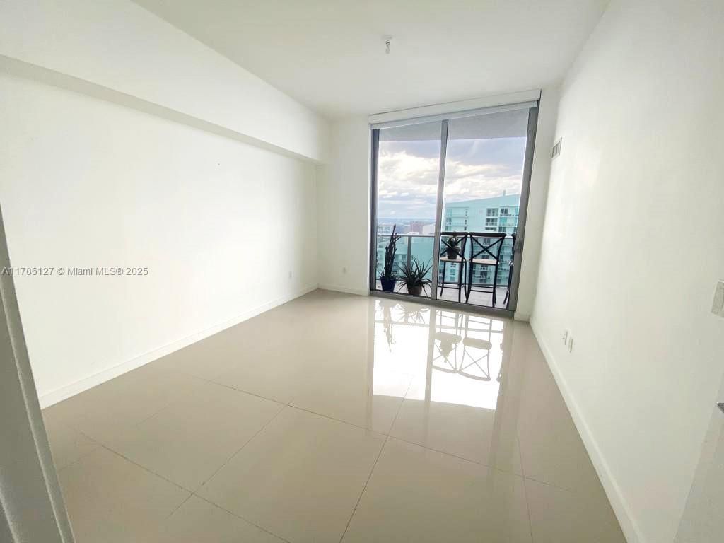 488 NE 18th St, Unit 4905, Miami, FL 33132 Photo