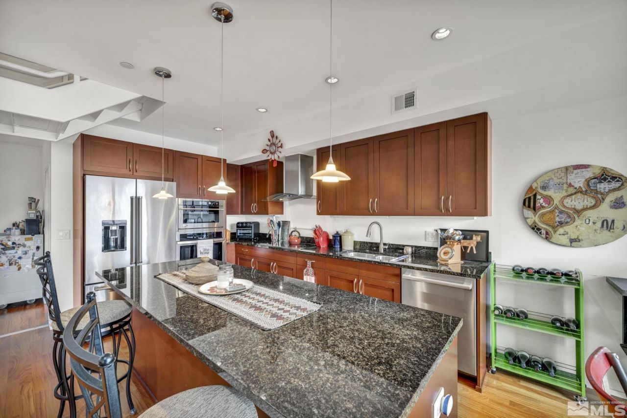 255 N Sierra Street, Unit 407, Reno, NV 89501 Photo
