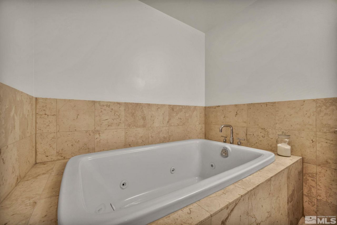 255 N Sierra Street, Unit 407, Reno, NV 89501 Photo