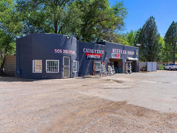 430 ISLETA Boulevard SW, Albuquerque, NM 87105