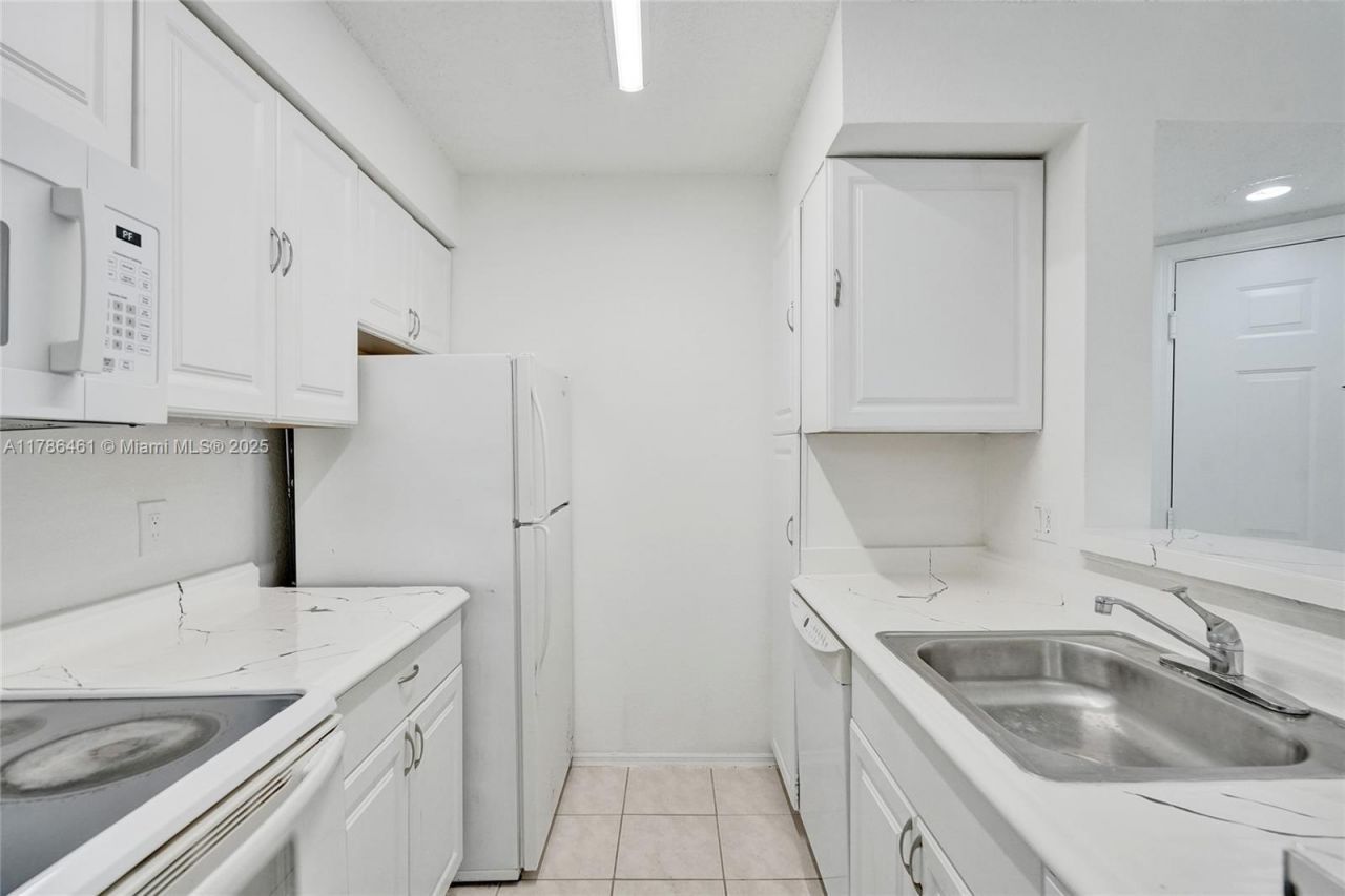 2866 S University Dr, Unit 5107, Davie, FL 33328 Photo