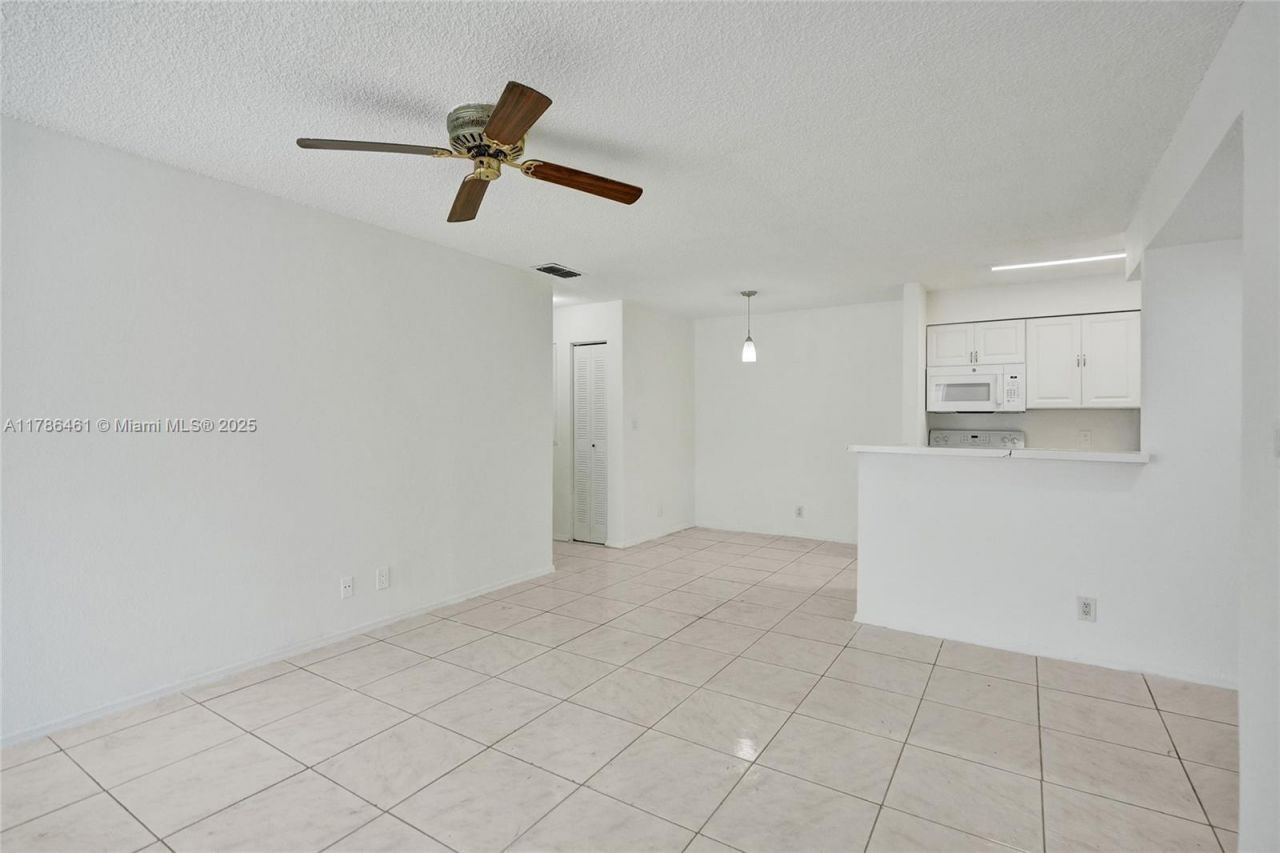 2866 S University Dr, Unit 5107, Davie, FL 33328 Photo