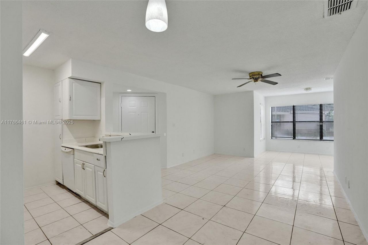 2866 S University Dr, Unit 5107, Davie, FL 33328 Photo