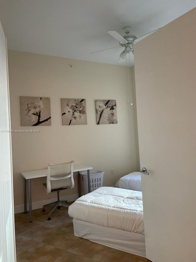 20000 E Country Club Dr, Unit 405, Aventura, FL 33180 Photo