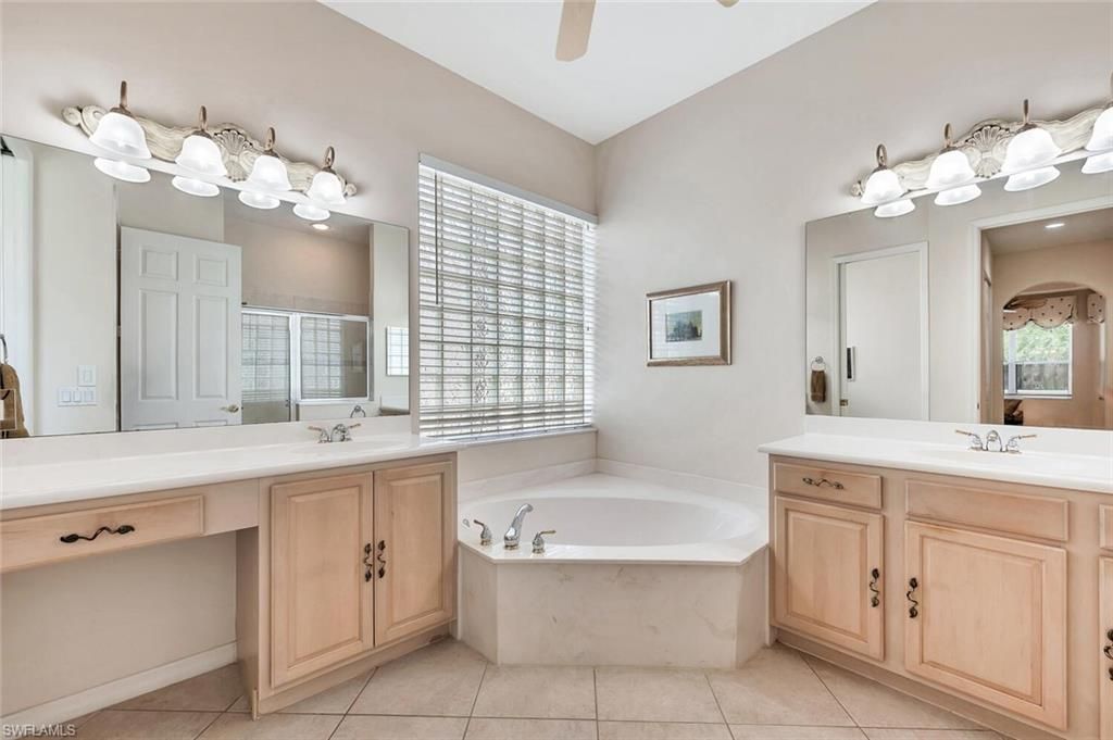 317 Harvard Ln, Naples, FL 34104 Photo